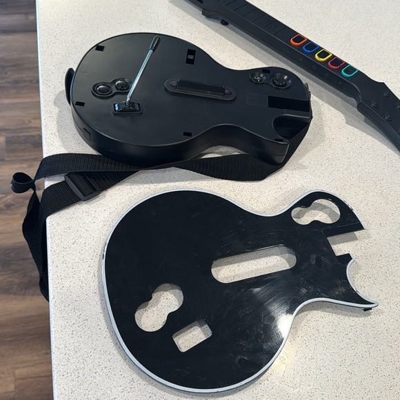 Guitar Hero play station controller removable cover - Picture 9 of 11